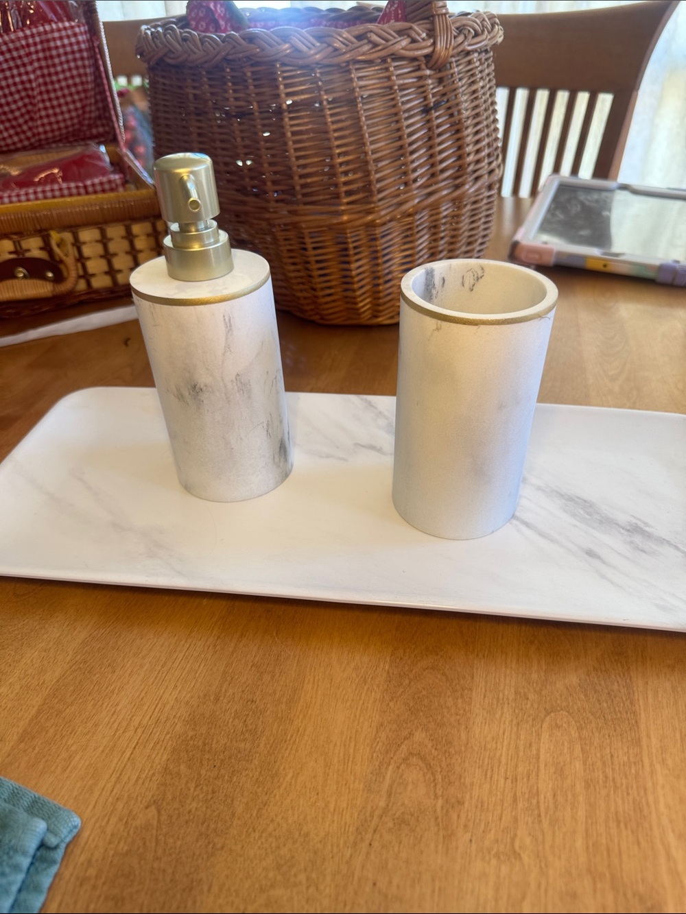 Faux Marbled Bathroom Set - Soap Dispenser & Toothbrush holder & vanity tray